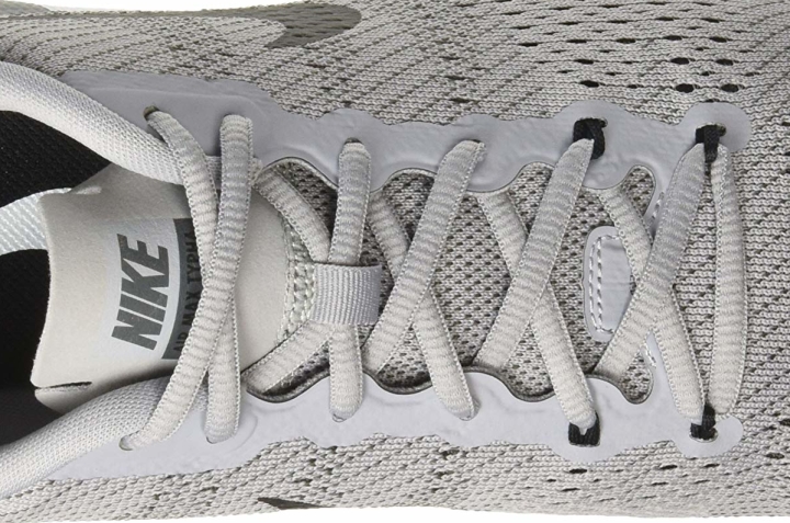 Nike Air Max Typha Lacing System